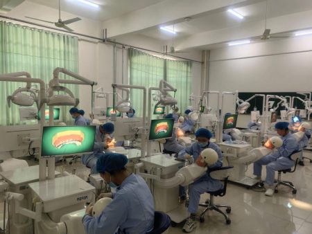 Emergency Dentistry Simulation Lab: Preparing Dental Students Before Real Patient Care